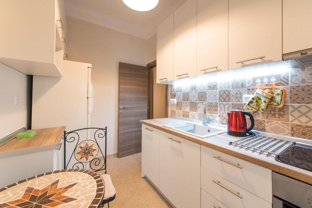Apricot By Halu! Cozy Apt Next To Agia Sophia Metro Station Thessaloníki Eksteriør bilde